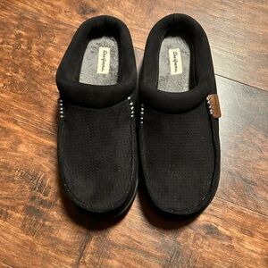 Dearfoams Black Slippers size large nwot